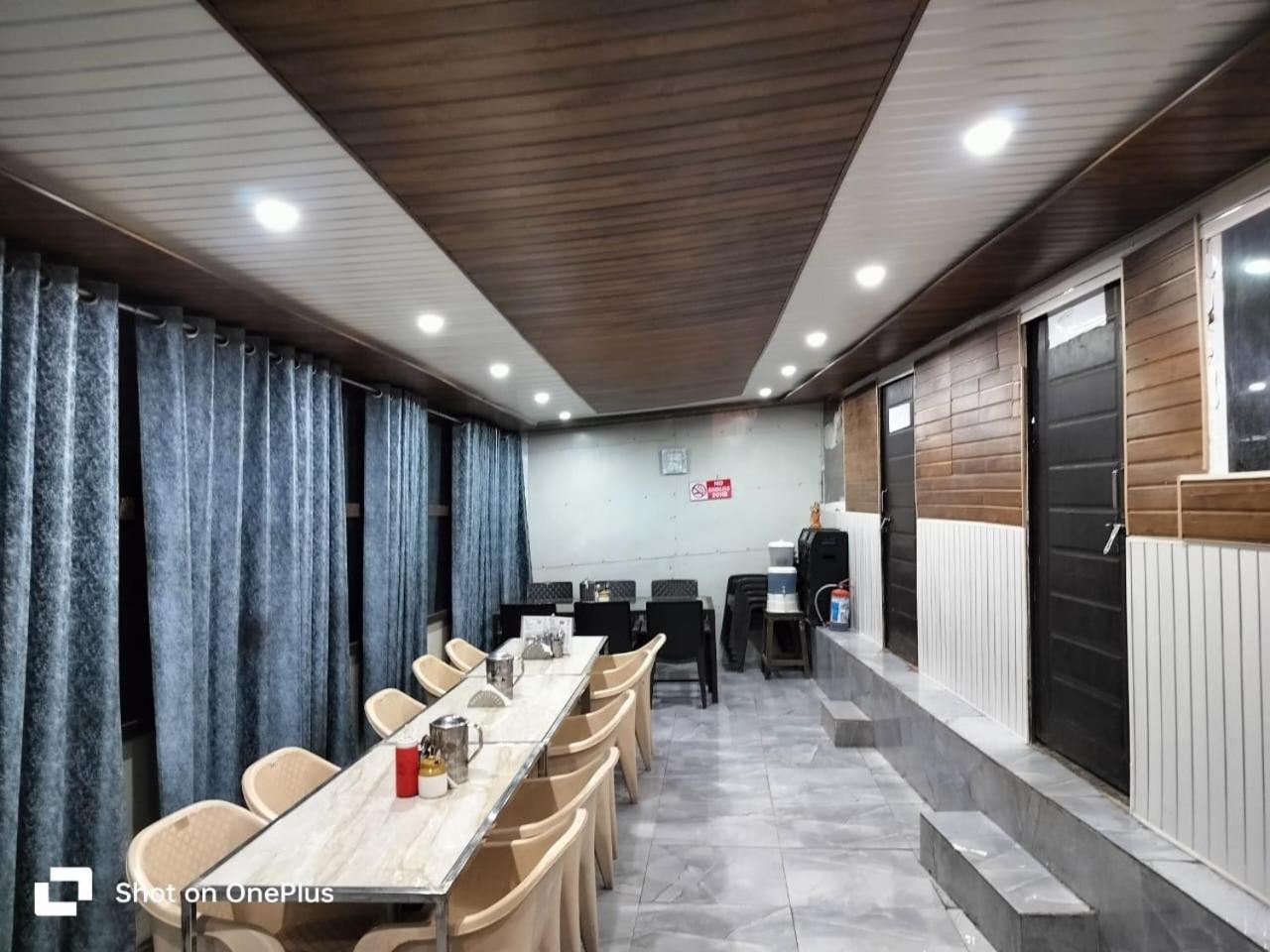 Silver Dew Resorts And Restaurant Дханолти Экстерьер фото